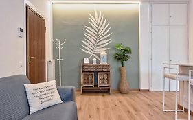 Mary Rose Apartment